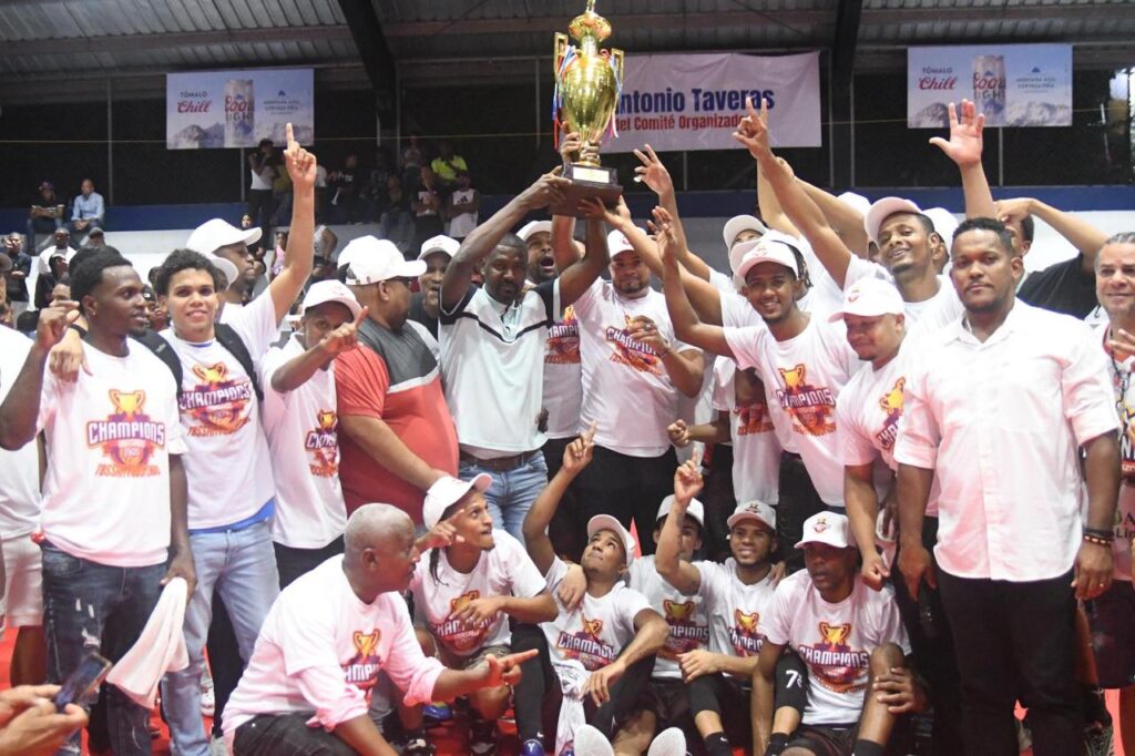 Caminantes de Los Alcarrizos se coronan campeones novena versión torneo ABASADO